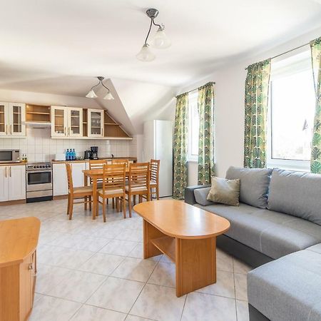 3-Bedroom Apartment Plac Neptuna By Noclegi Renters Miedzyzdroje Esterno foto