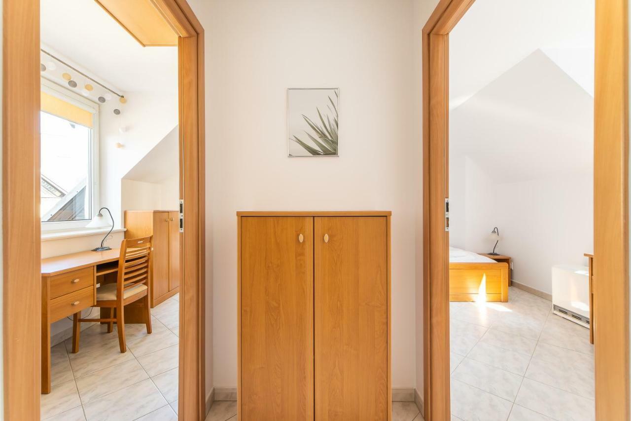 3-Bedroom Apartment Plac Neptuna By Noclegi Renters Miedzyzdroje Esterno foto
