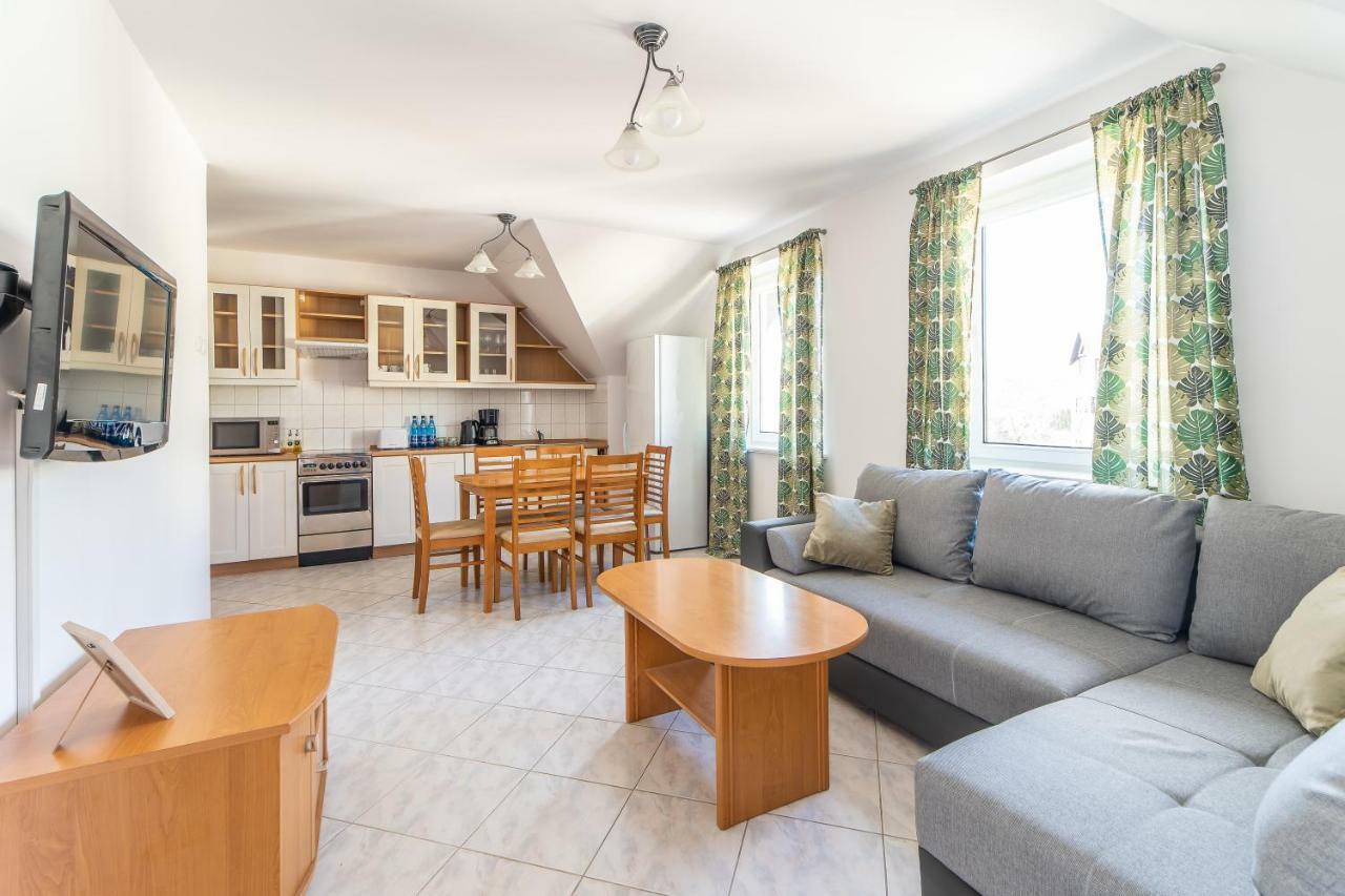 3-Bedroom Apartment Plac Neptuna By Noclegi Renters Miedzyzdroje Esterno foto
