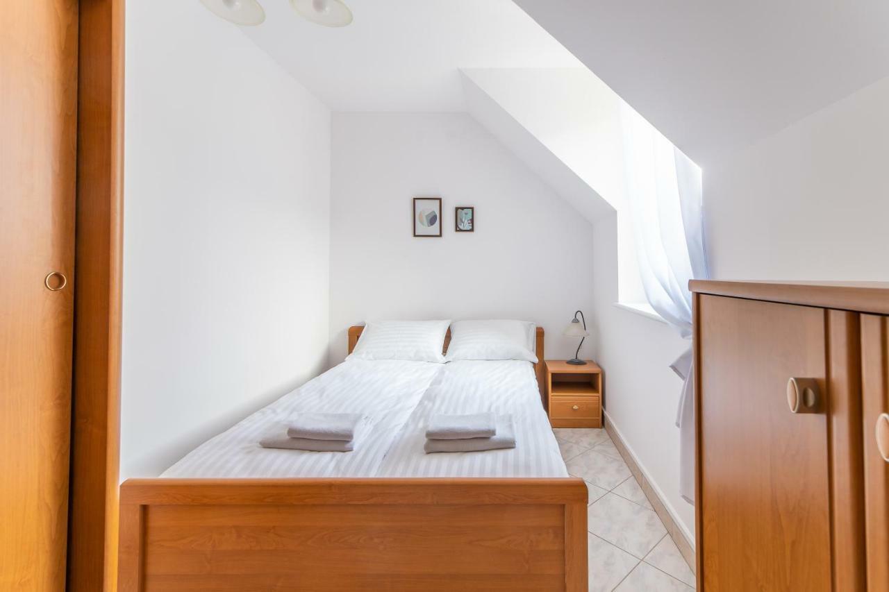 3-Bedroom Apartment Plac Neptuna By Noclegi Renters Miedzyzdroje Esterno foto