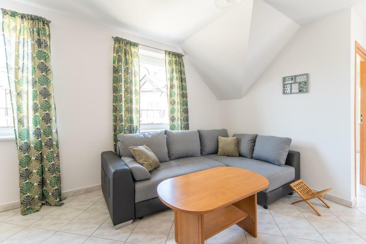 3-Bedroom Apartment Plac Neptuna By Noclegi Renters Miedzyzdroje Esterno foto